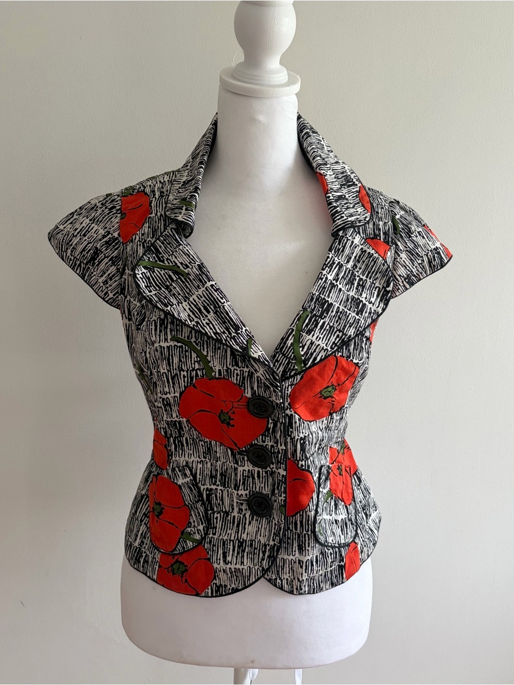 Elevenses by Anthropologie red poppy print vest jacket